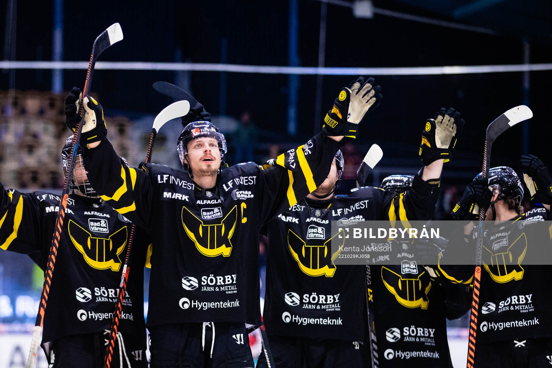 Västerås Jimmie Jansson Lorek jublar med lagkamrater
