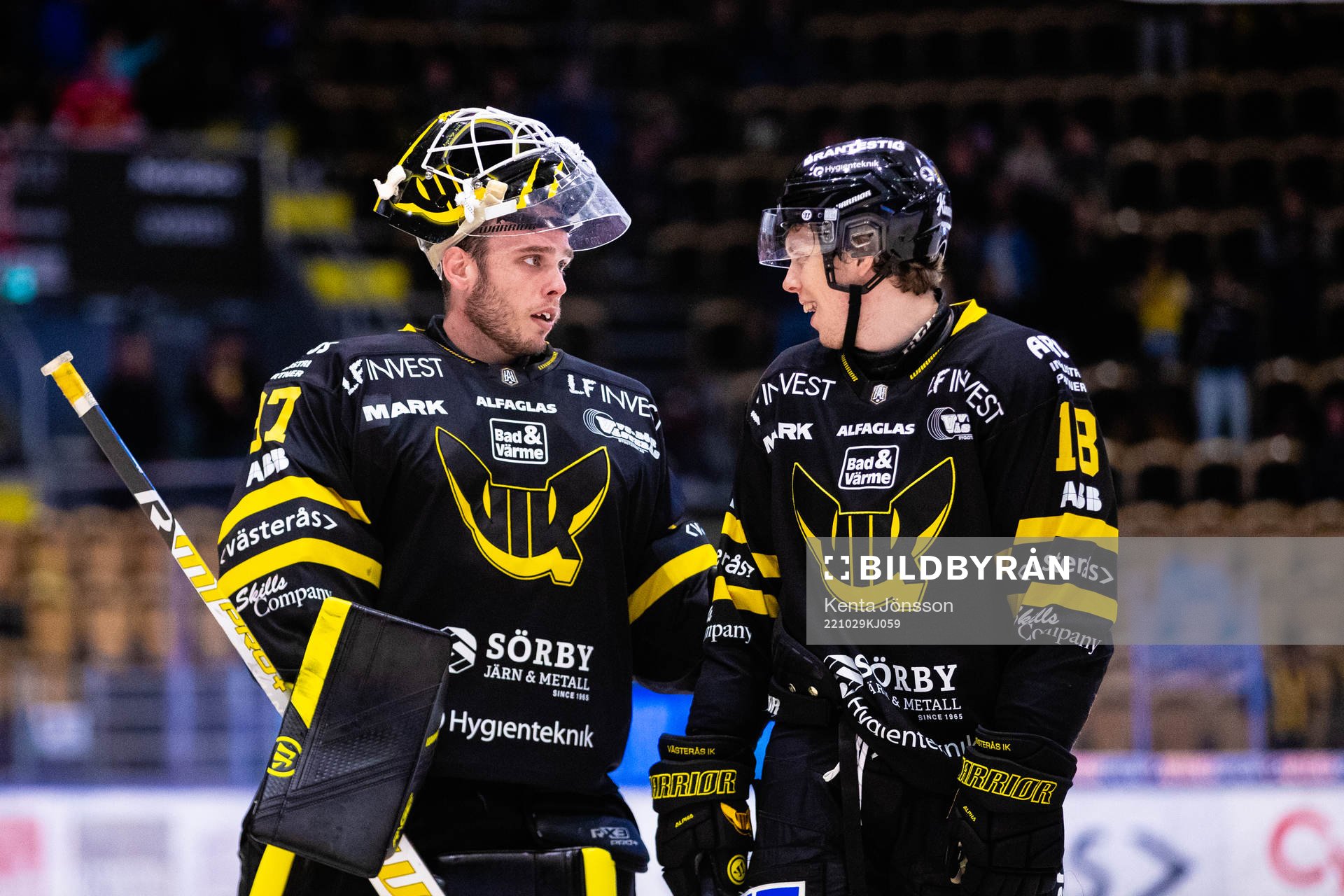 Västerås målvakt Johan Gustafsson och Emil Aronsson