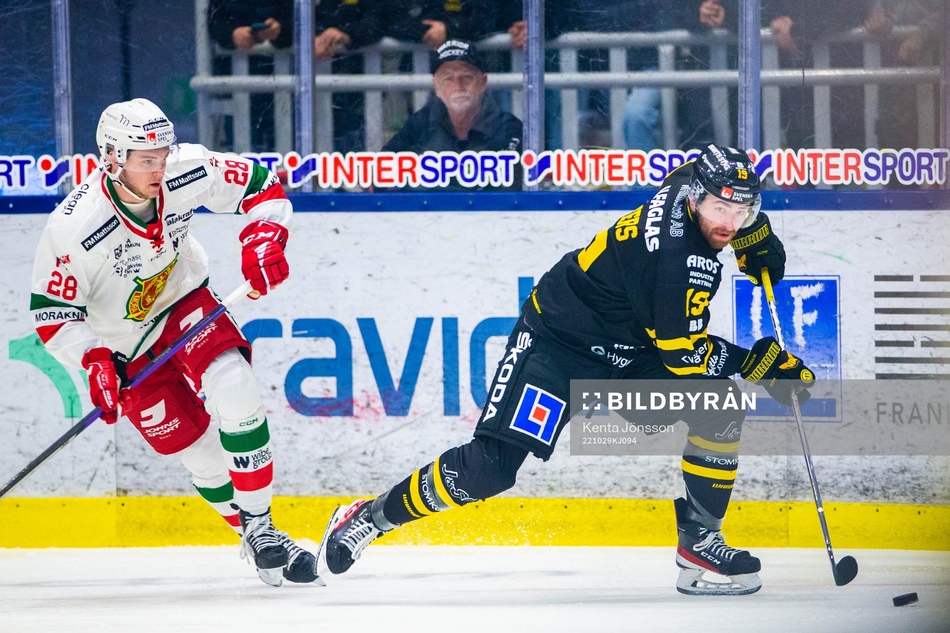 Moras Jonathan Myrenberg och Västerås Blake Speers