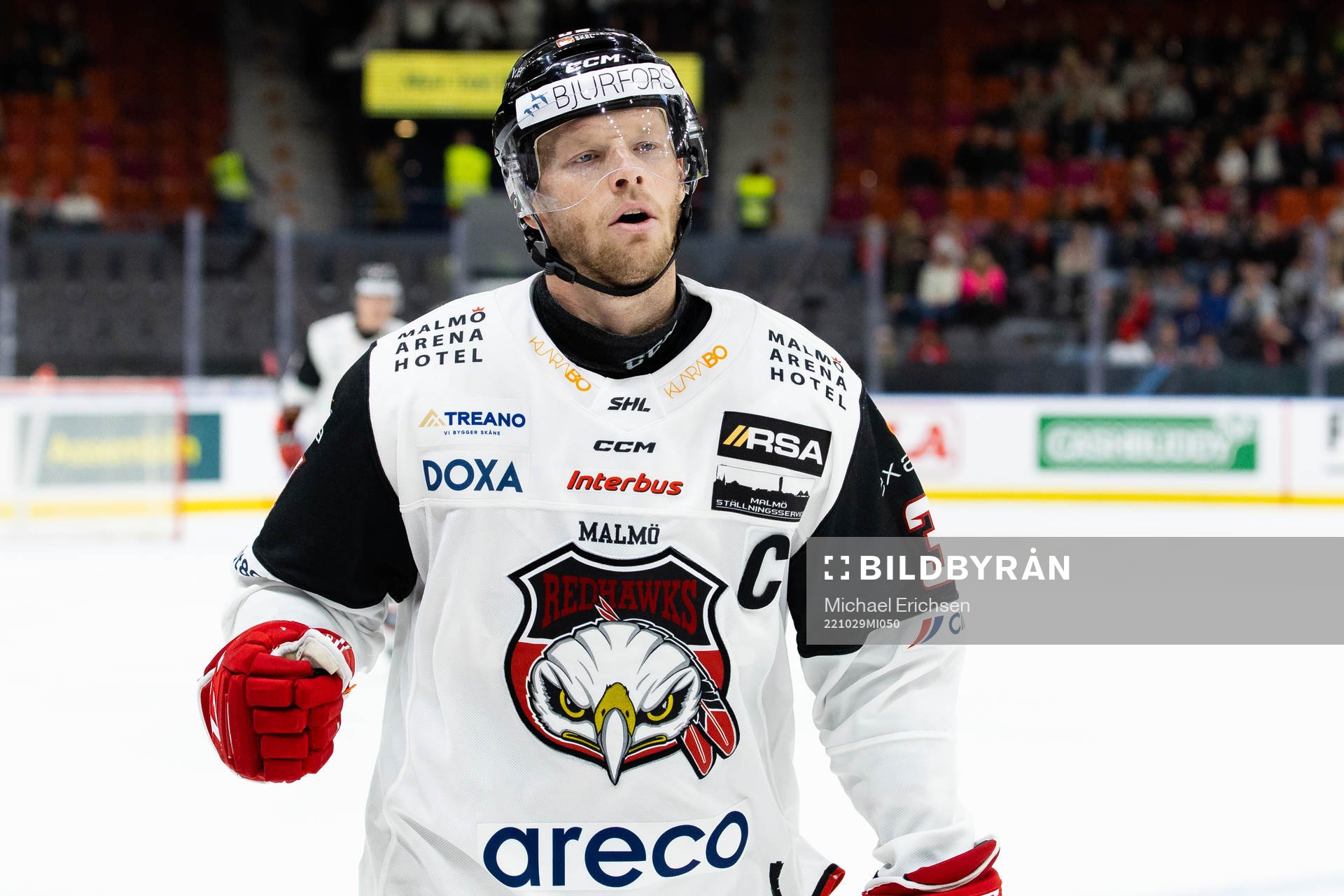 Malmö Redhawks Carl Söderberg jublar