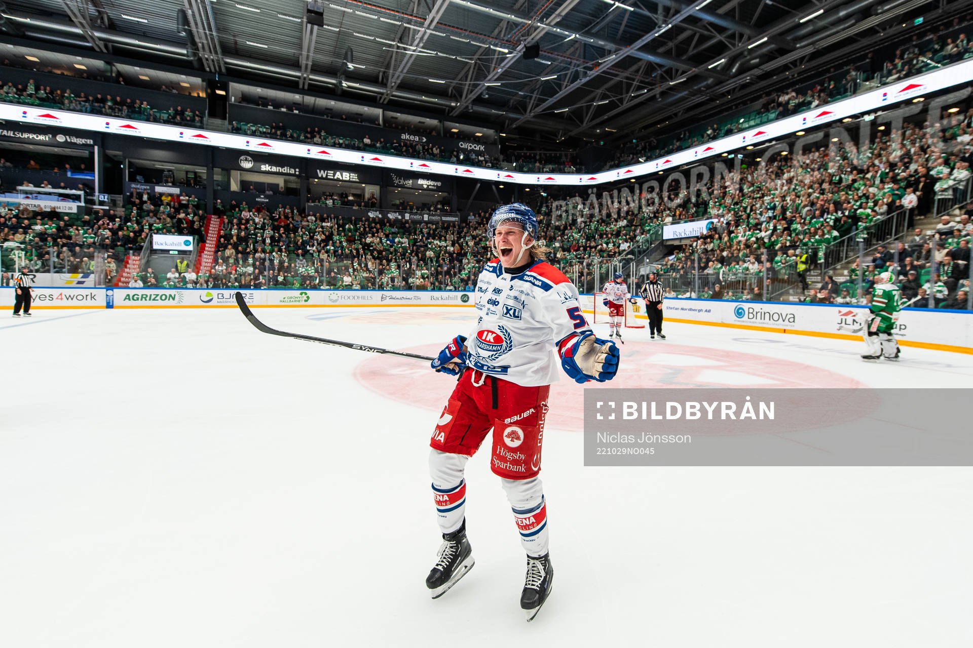 Oskarshamns Anthon Eriksson jublar