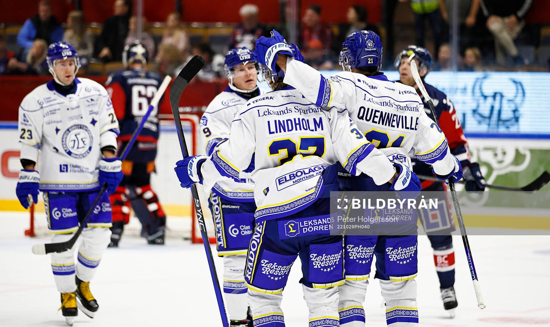 Leksands spelare jublar