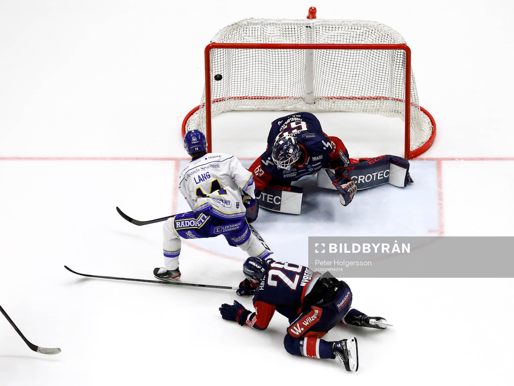 Mål 4-2 av Leksands Oskar Lang förbi Linköpings målvakt