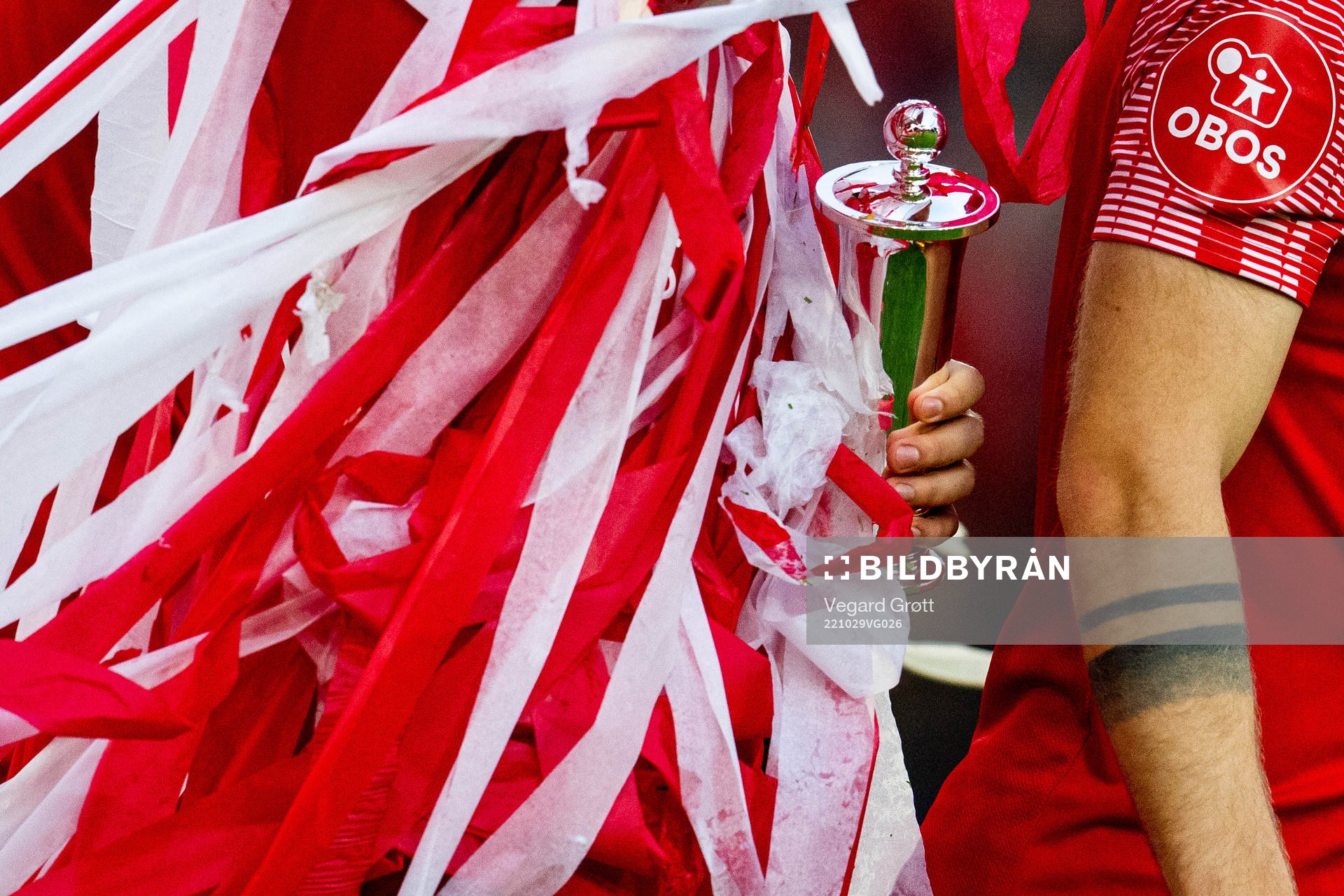 The winners’ trophy