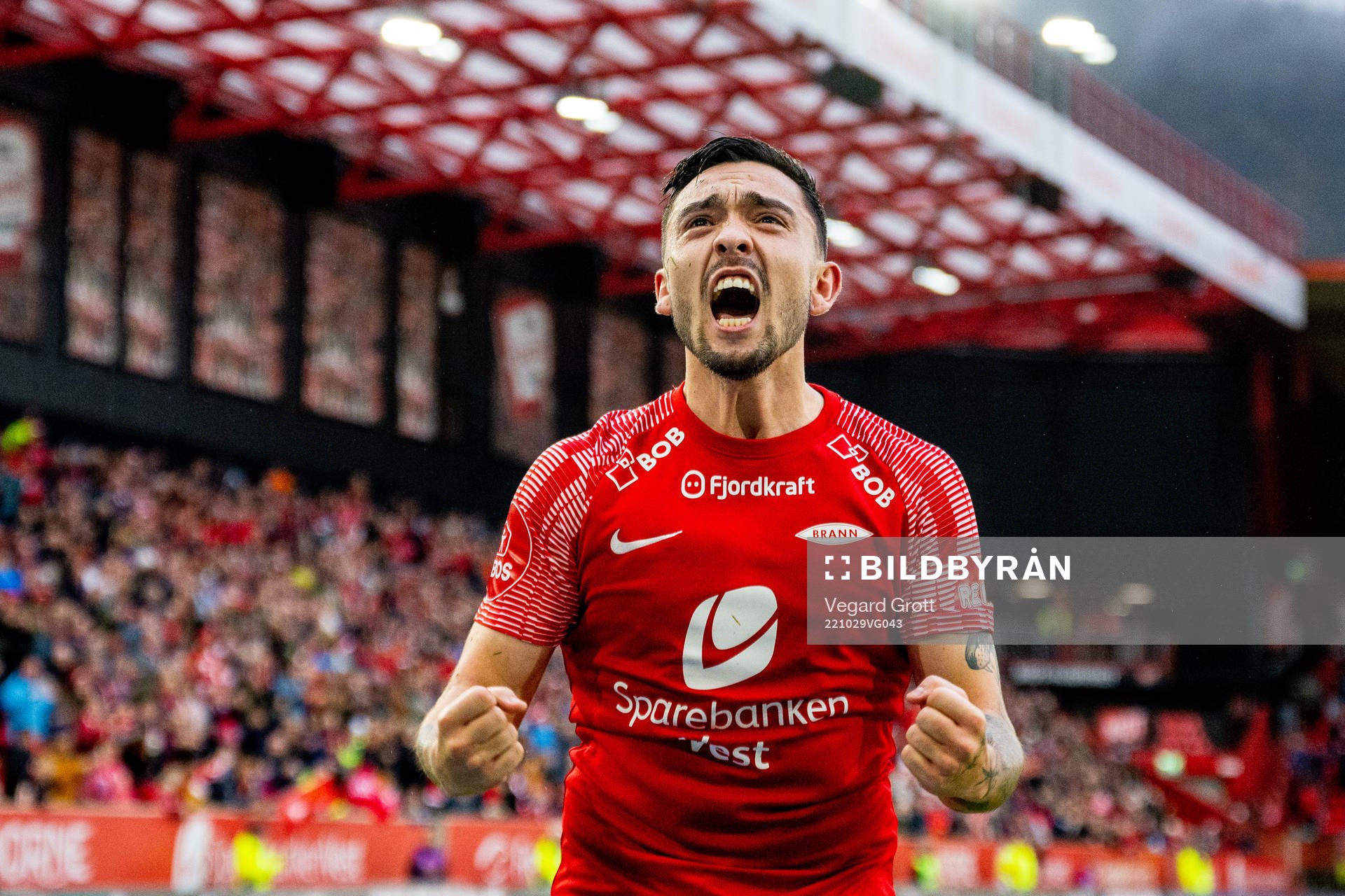 Niklas Castro of Brann celebrates
