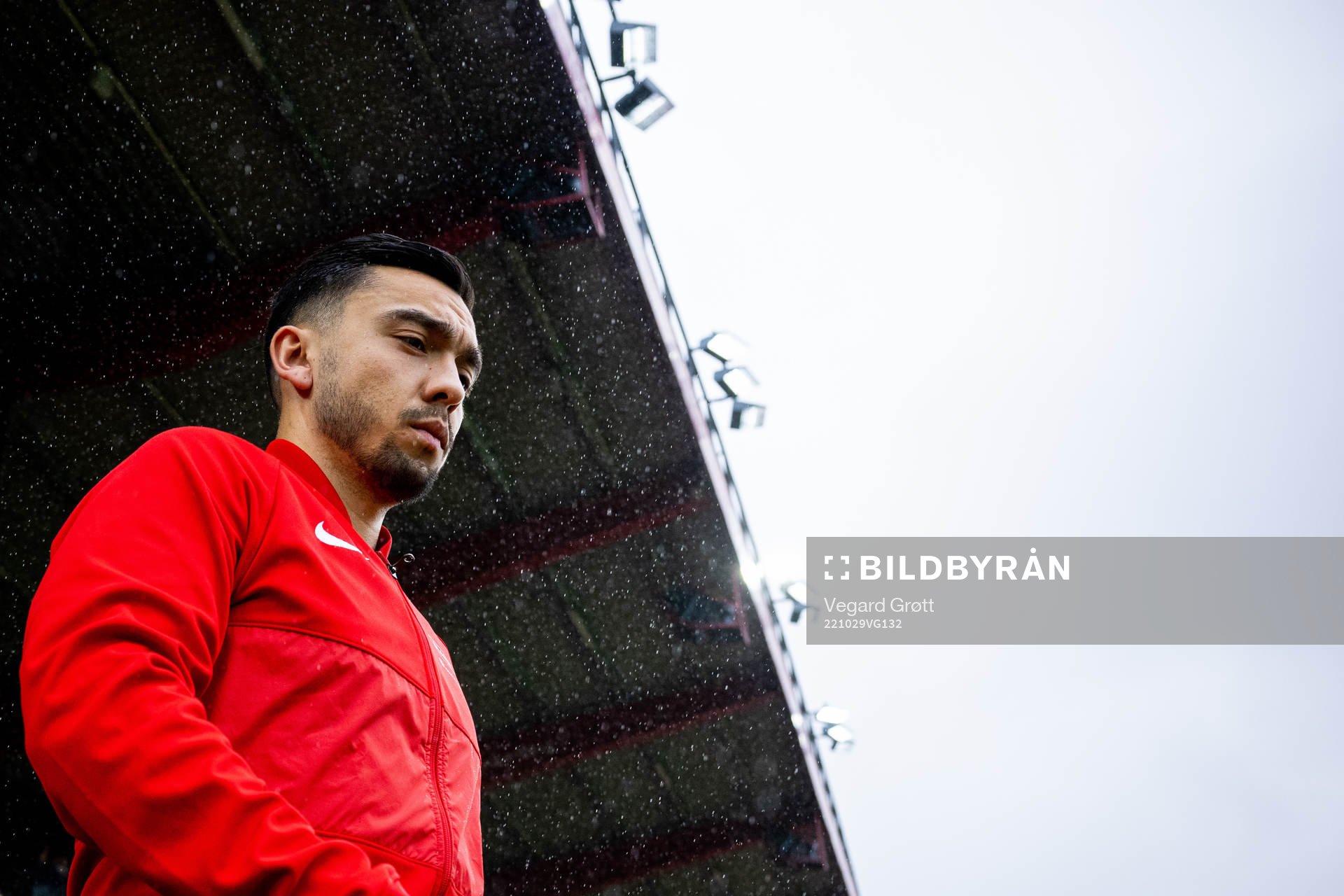 Niklas Castro of Brann enters the pitch