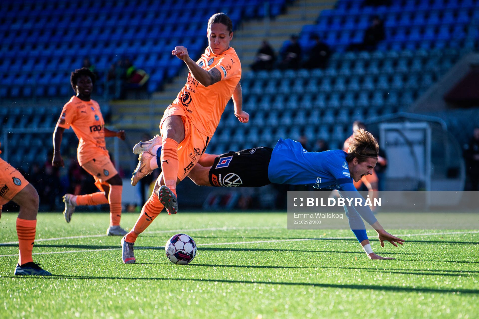 AFC Eskilstunas Felix Michel och Halmstads Erik Ahlstrand