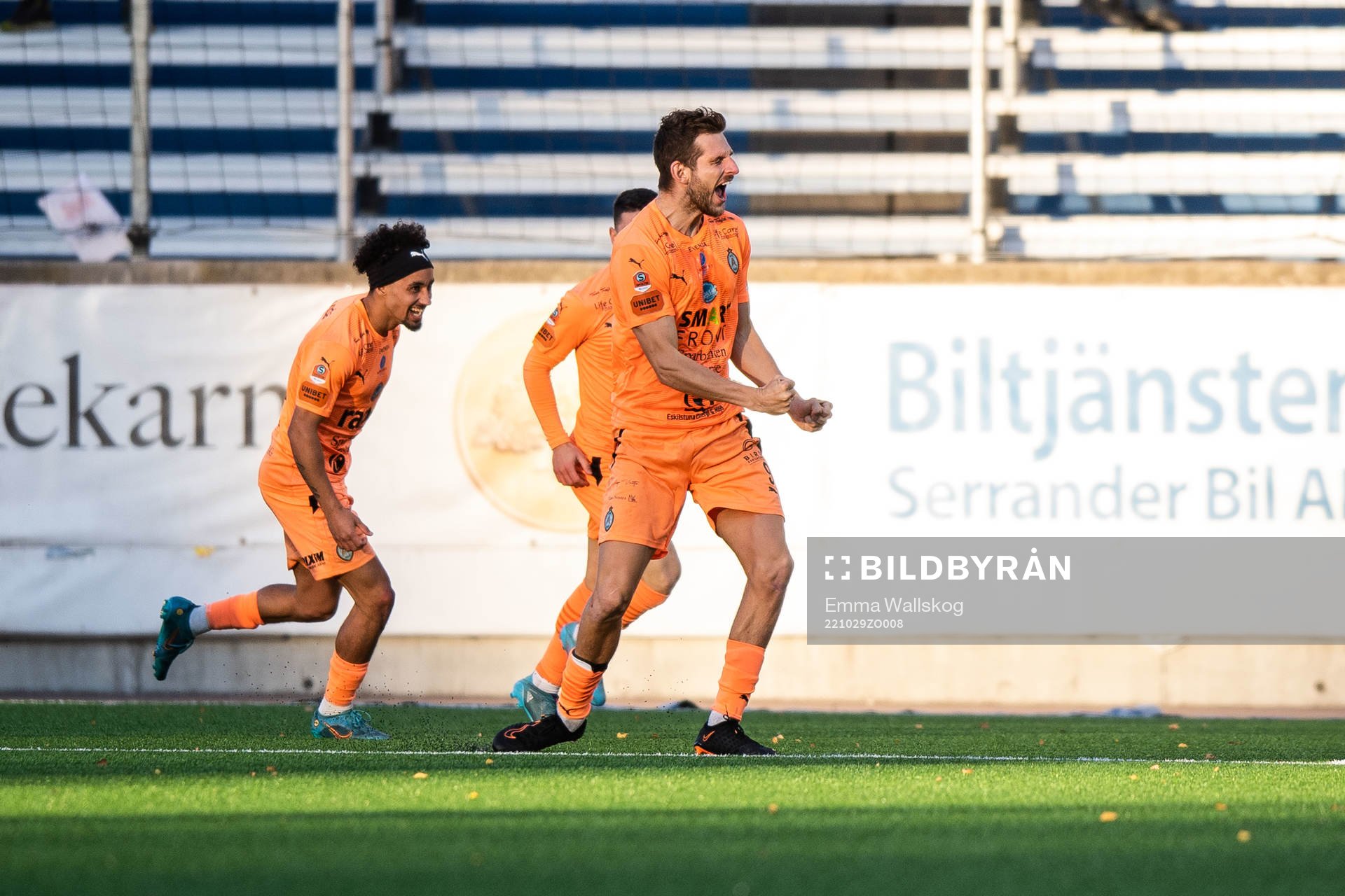 AFC Eskilstunas Ashley Coffey jublar
