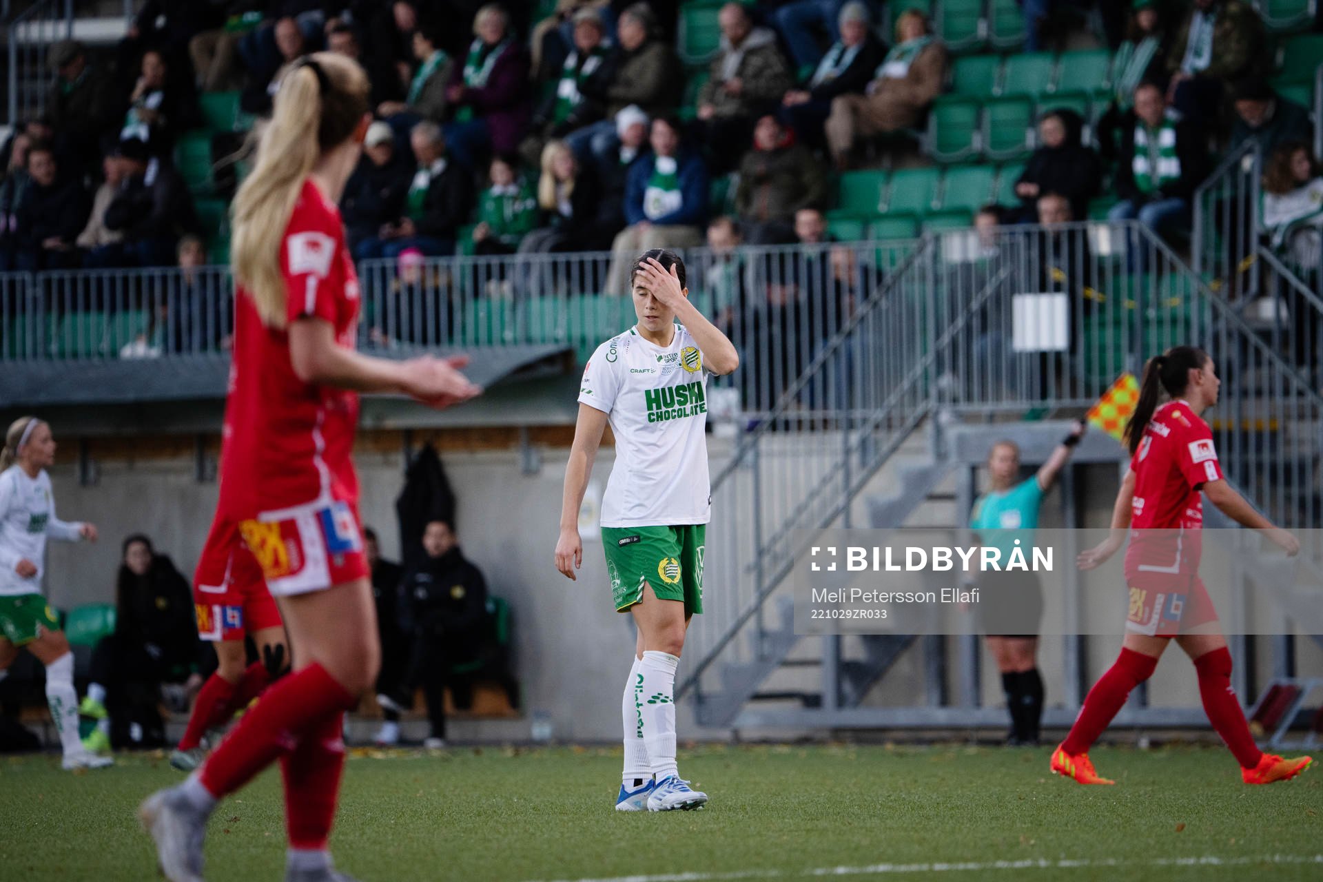 Hammarbys Kyra Cooney-Cross deppar
