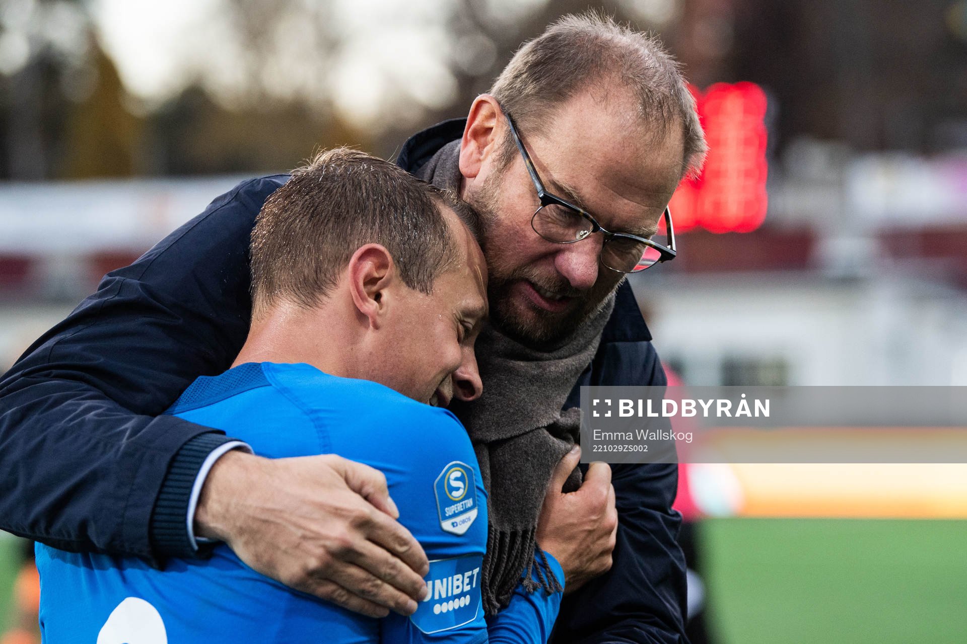 Halmstads Joel Allansson och tränare Magnus Haglund jublar