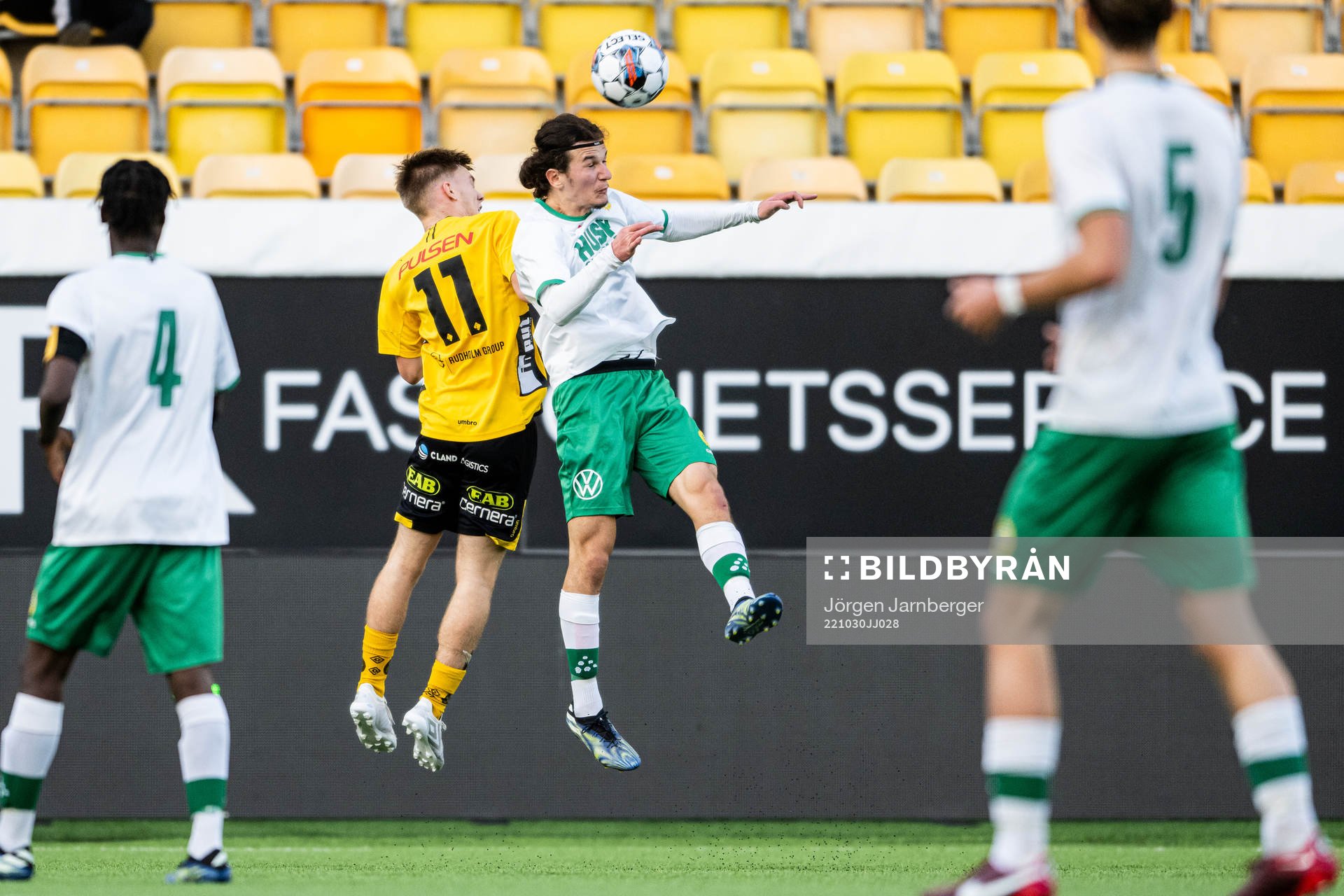 Elfsborgs Theo Eliasson och Hammerbys Gent Elezaj