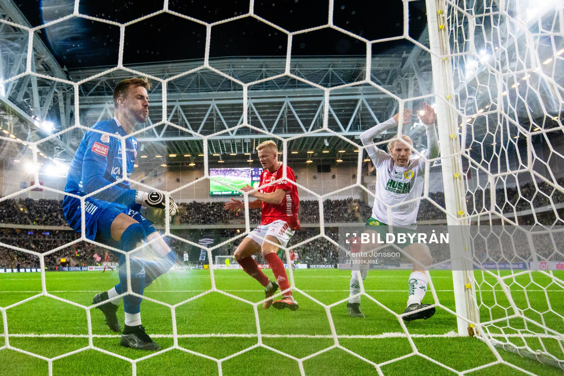 Hammarbys Gustav Ludwigson jublar