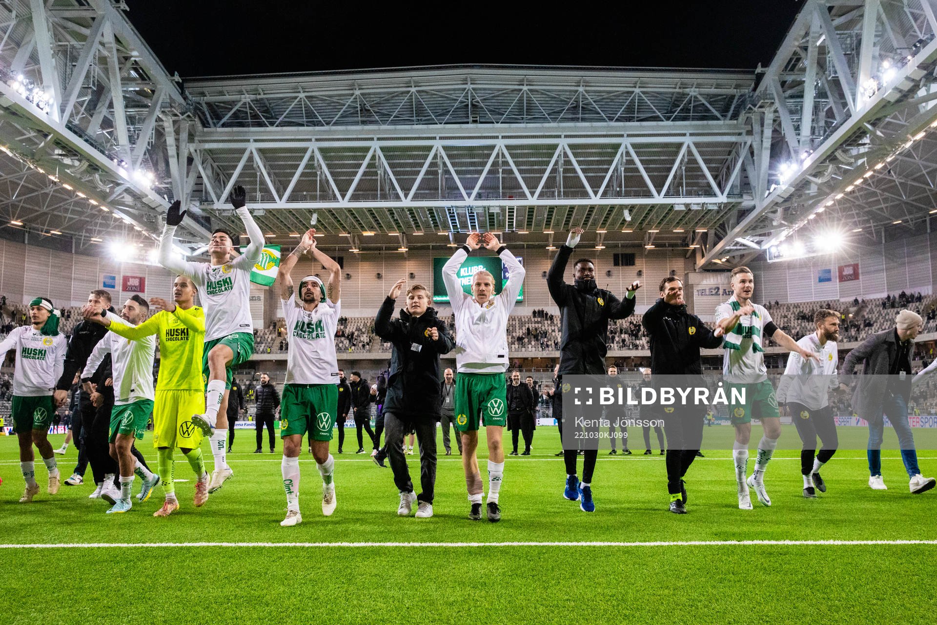 Hammarbys spelare jublar