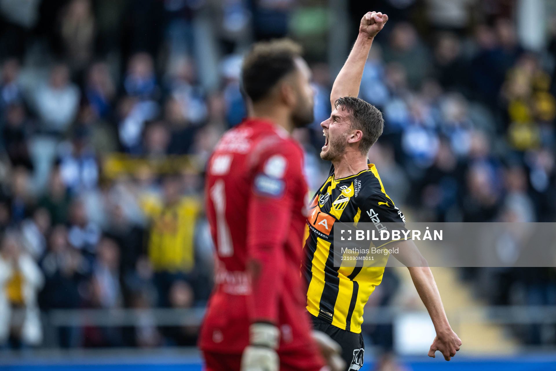Häckens Johan Hammar jublar