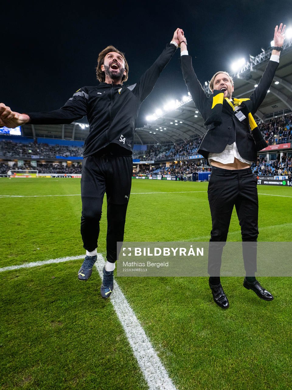 Häckens fystränare Jordi Gonzales och klubbchef Marcus