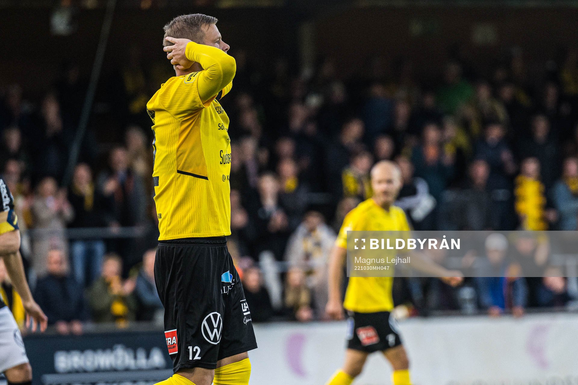 Mjällbys David Löfquist deppar