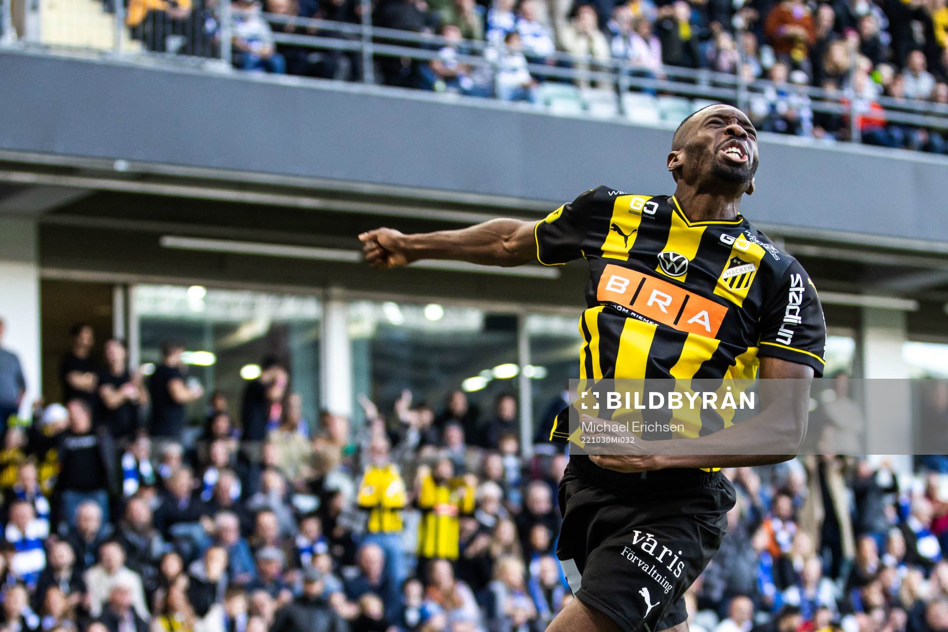 Häckens Blair Sebastian Turgott jublar