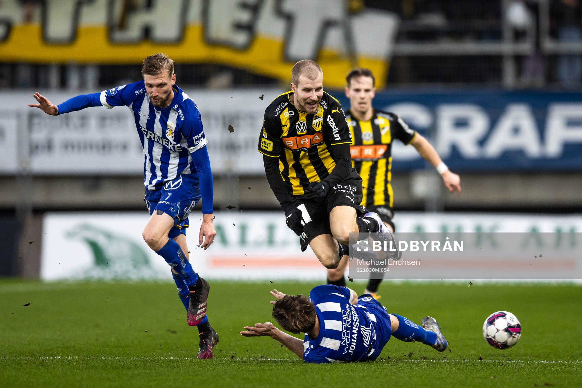 IFK Göteborgs Carl Johansson och Häckens Simon Gustafson