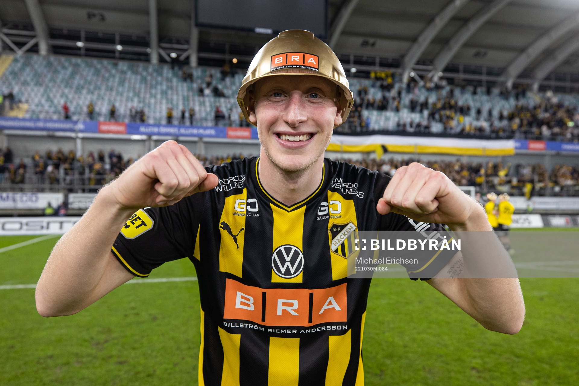 Häcken Valgeir Fridriksson jublar över SM-guldet