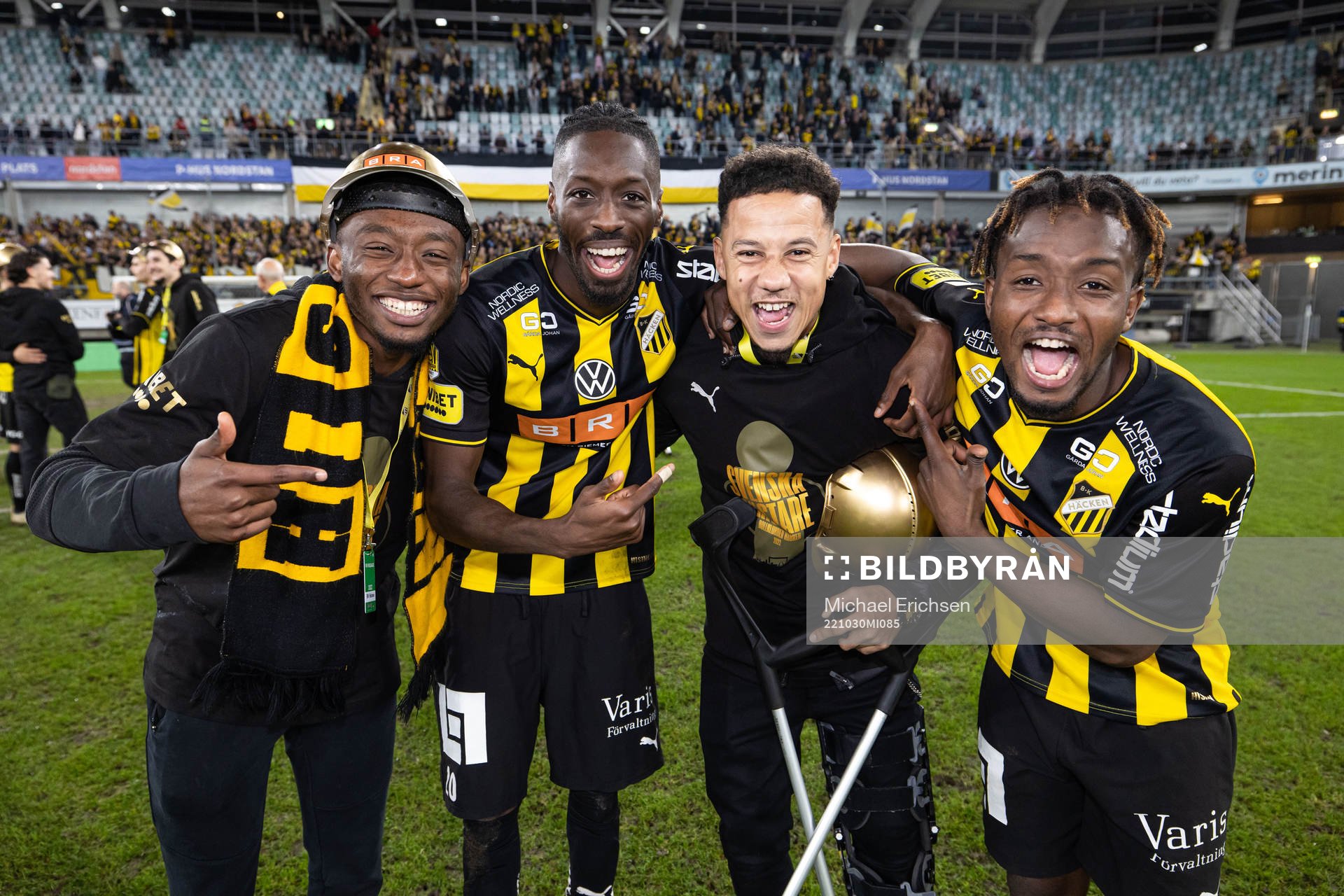 Häcken Blair Sebastian Turgott, Tobias Bana och Akoua