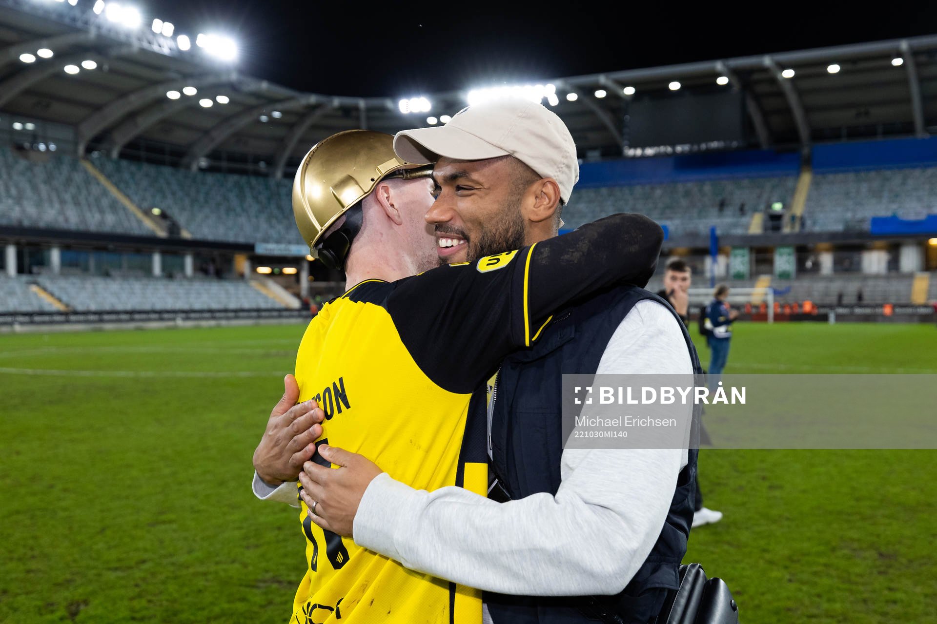 Häckens Samuel Gustafson och tidigare Häcken spelaren