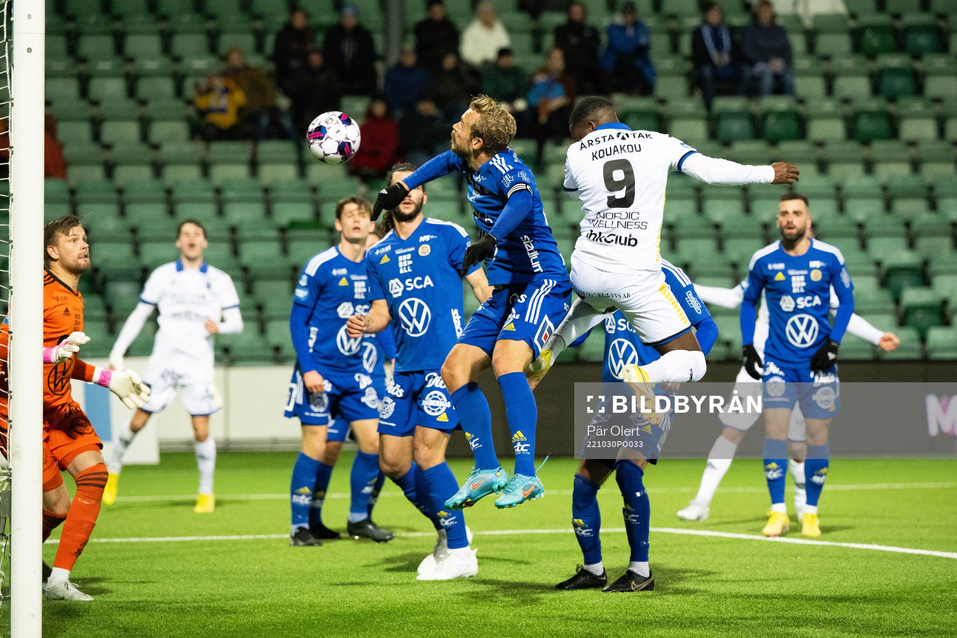 Sirius Christian Kouakou nickar in 2-3 under fotbollsmatchen i Allsvenskan mellan GIF Sundsvall och Sirius den 30 oktober 2022 i Sundsvall.
