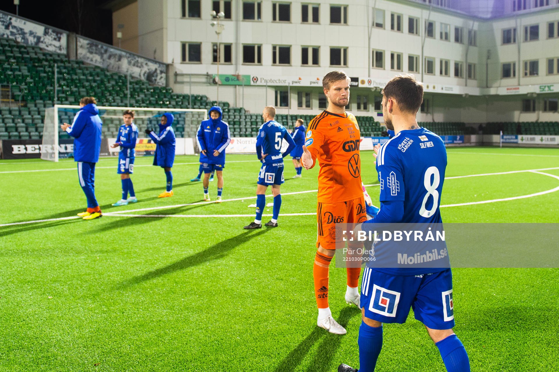 GIF Sundsvalls Pontus Silfwer och målvakt Oscar Jonsson