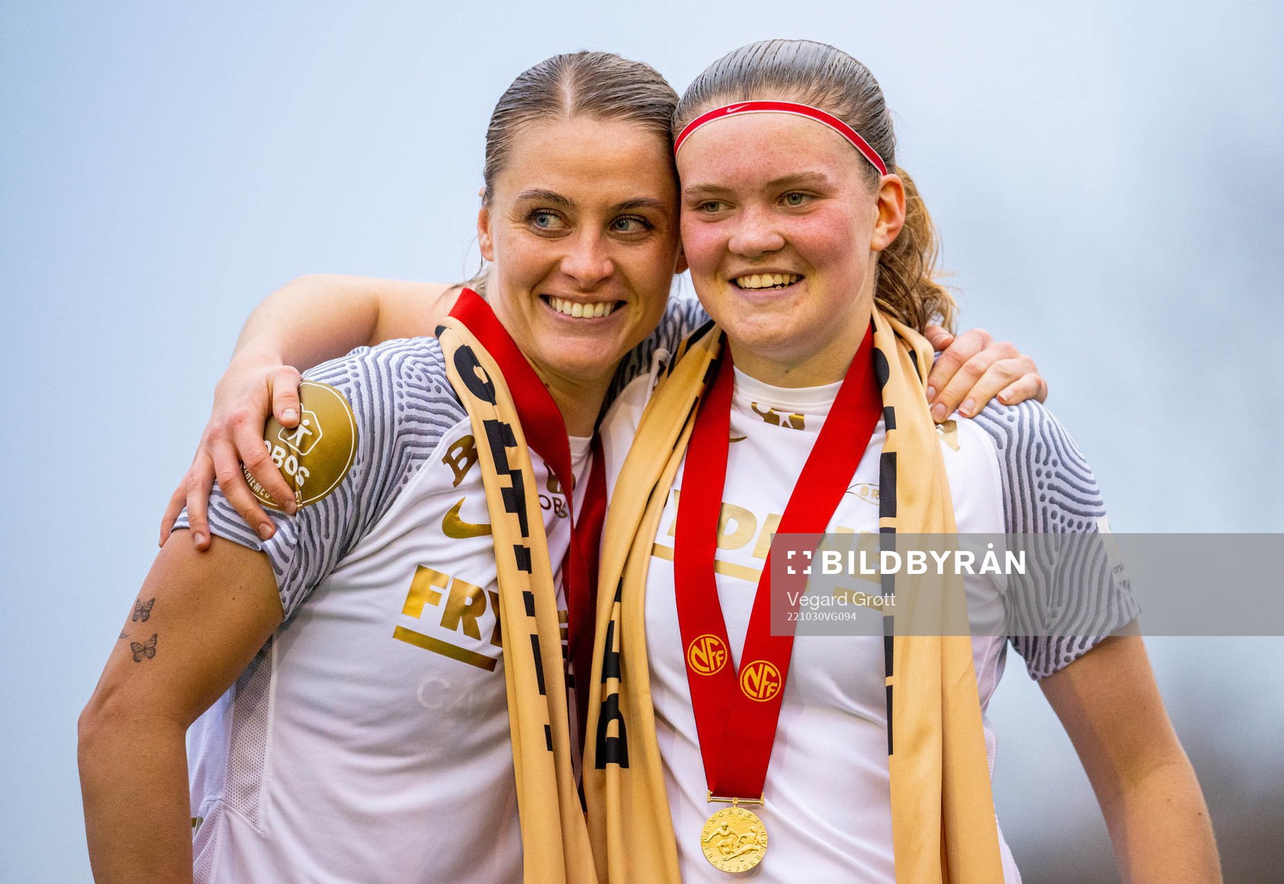 Svava Ros Gudmundsdottir and Signe Gaupset of Brann