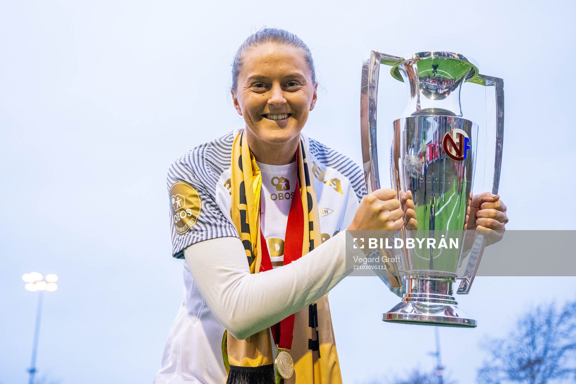 Maria Dybwad Brochmann of Brann celebrates with the trophy