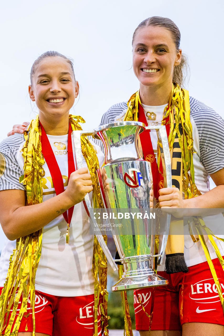 Rikke Bogetveit Nygard and Svava Ros Gudmundsdottir of