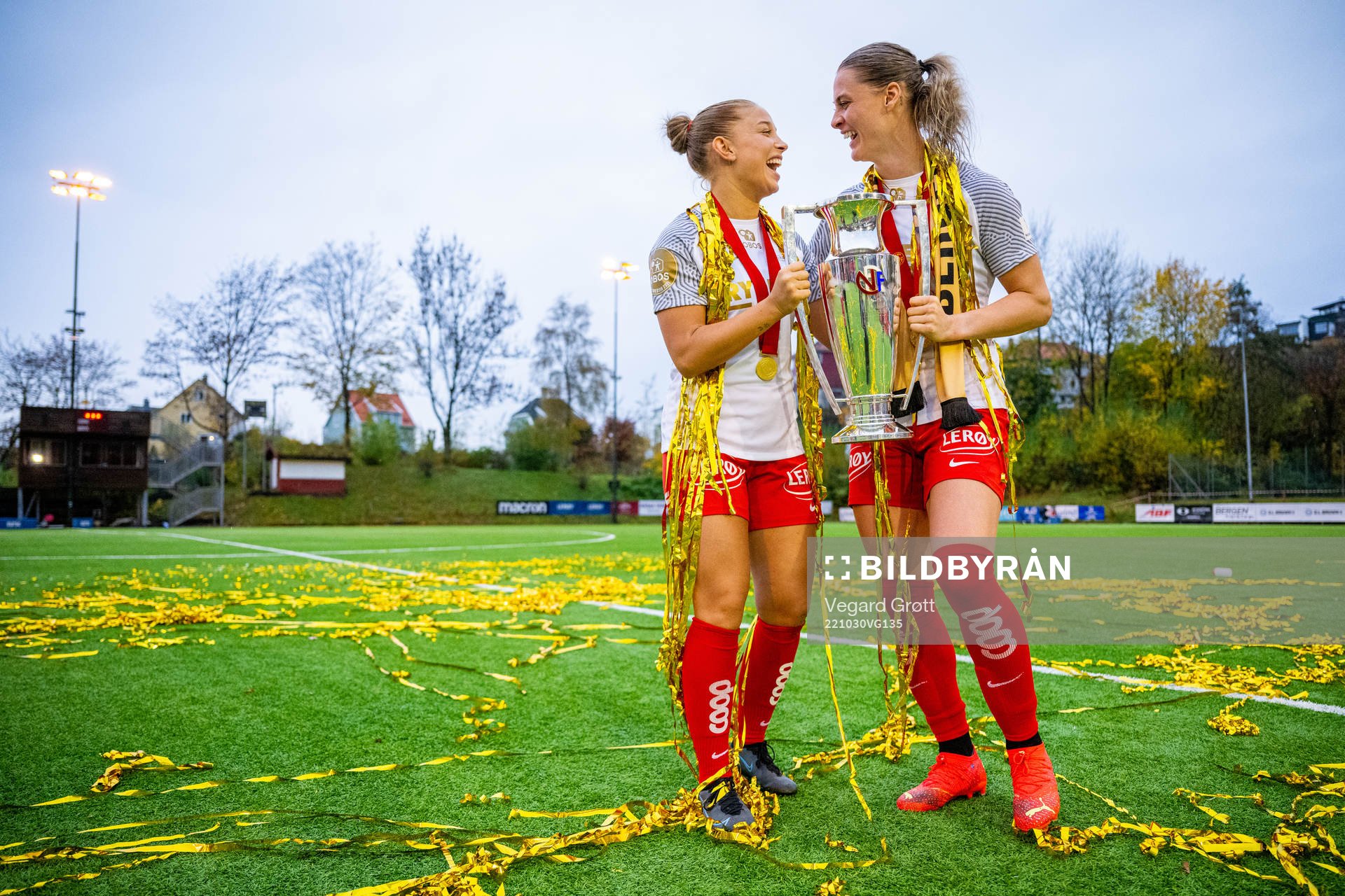 Rikke Bogetveit Nygard and Svava Ros Gudmundsdottir of