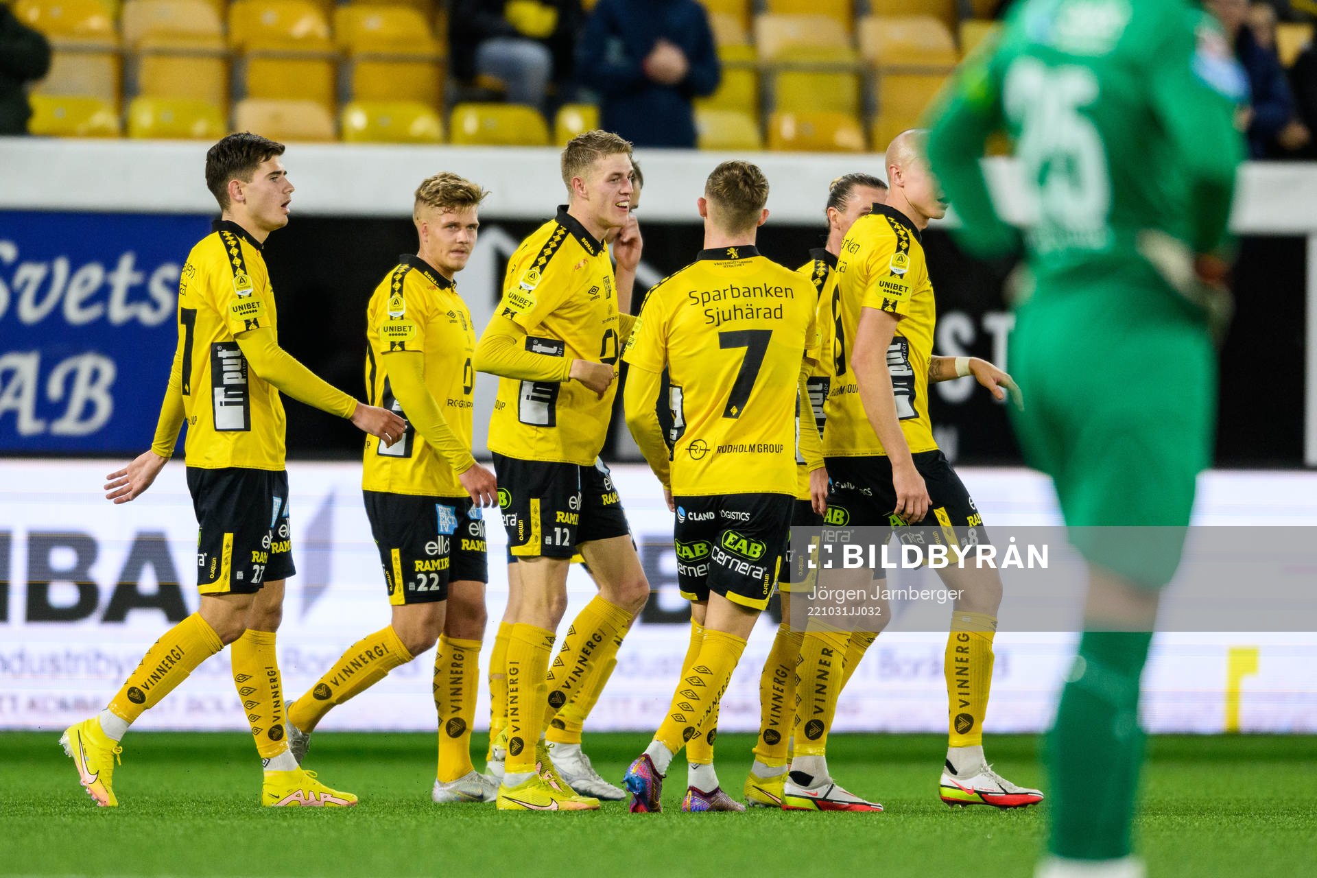 Elfsborgs Alexander Bernhardsson jublar