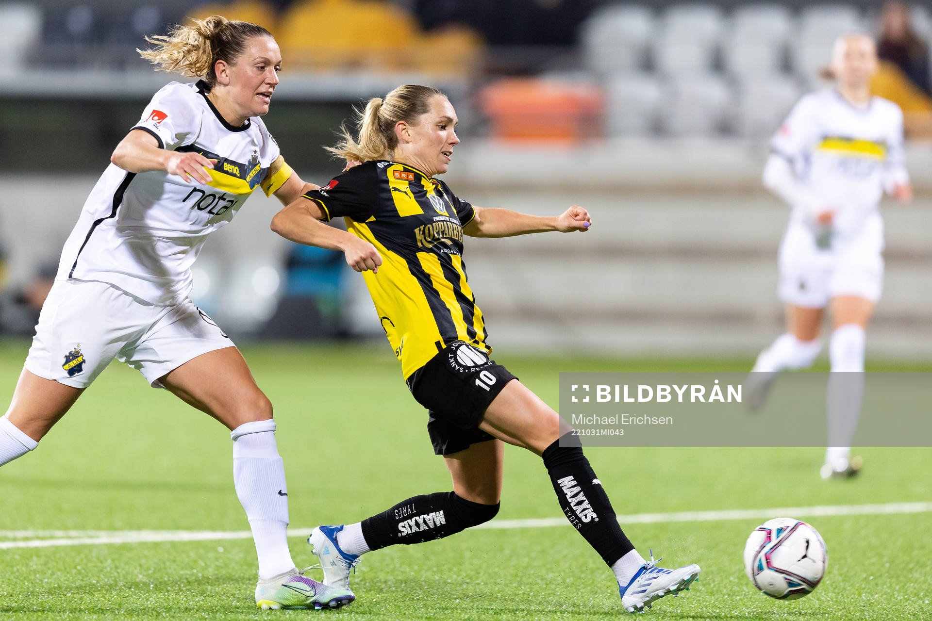 AIKs Jennie Nordin och Häckens Elin Rubensson