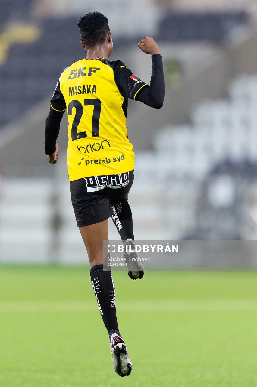 Häckens Aisha Ahmed Abdulle jublar