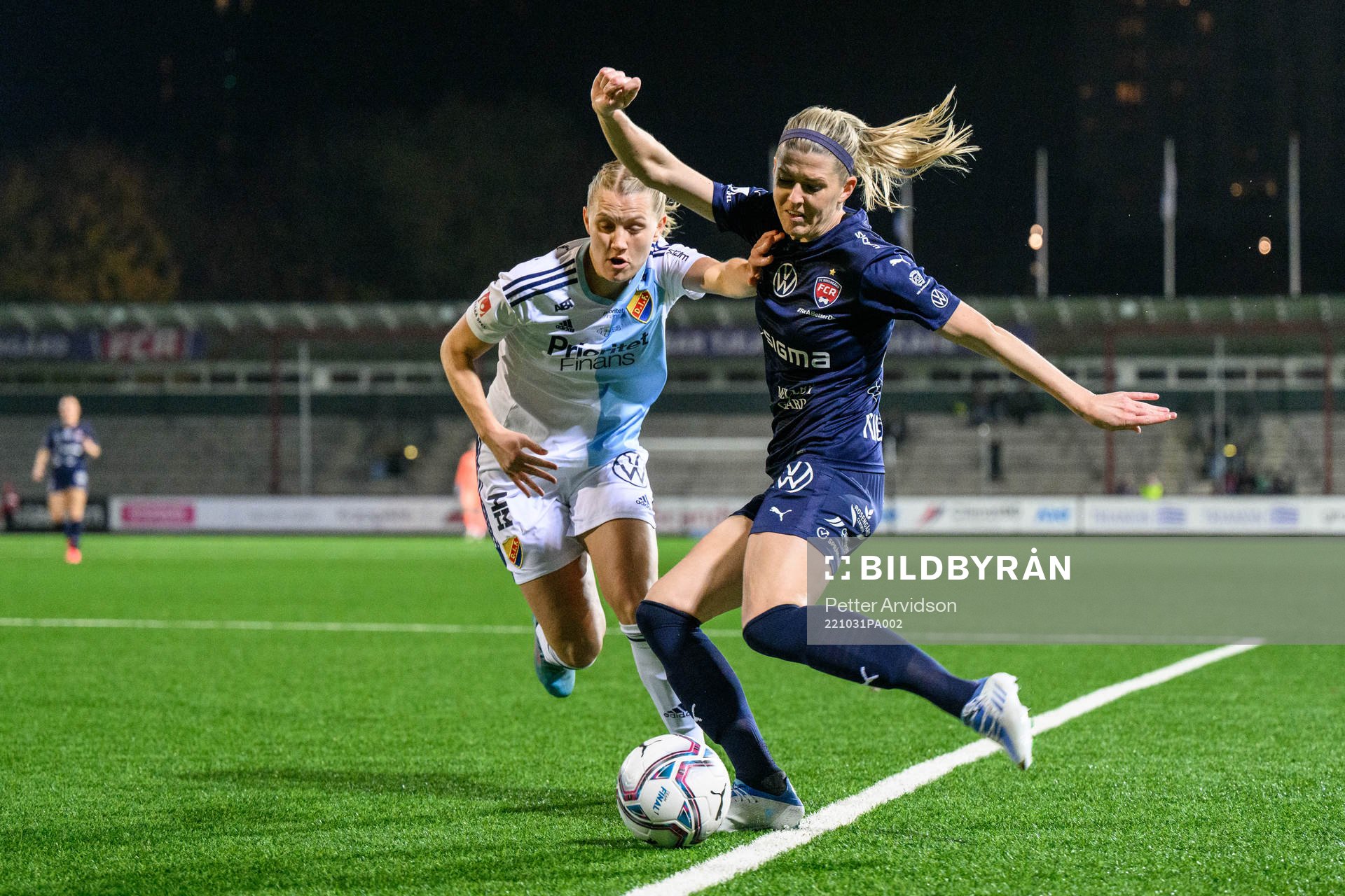Djurgårdens Sara Olai och FC Rosengårds Olivia Schough