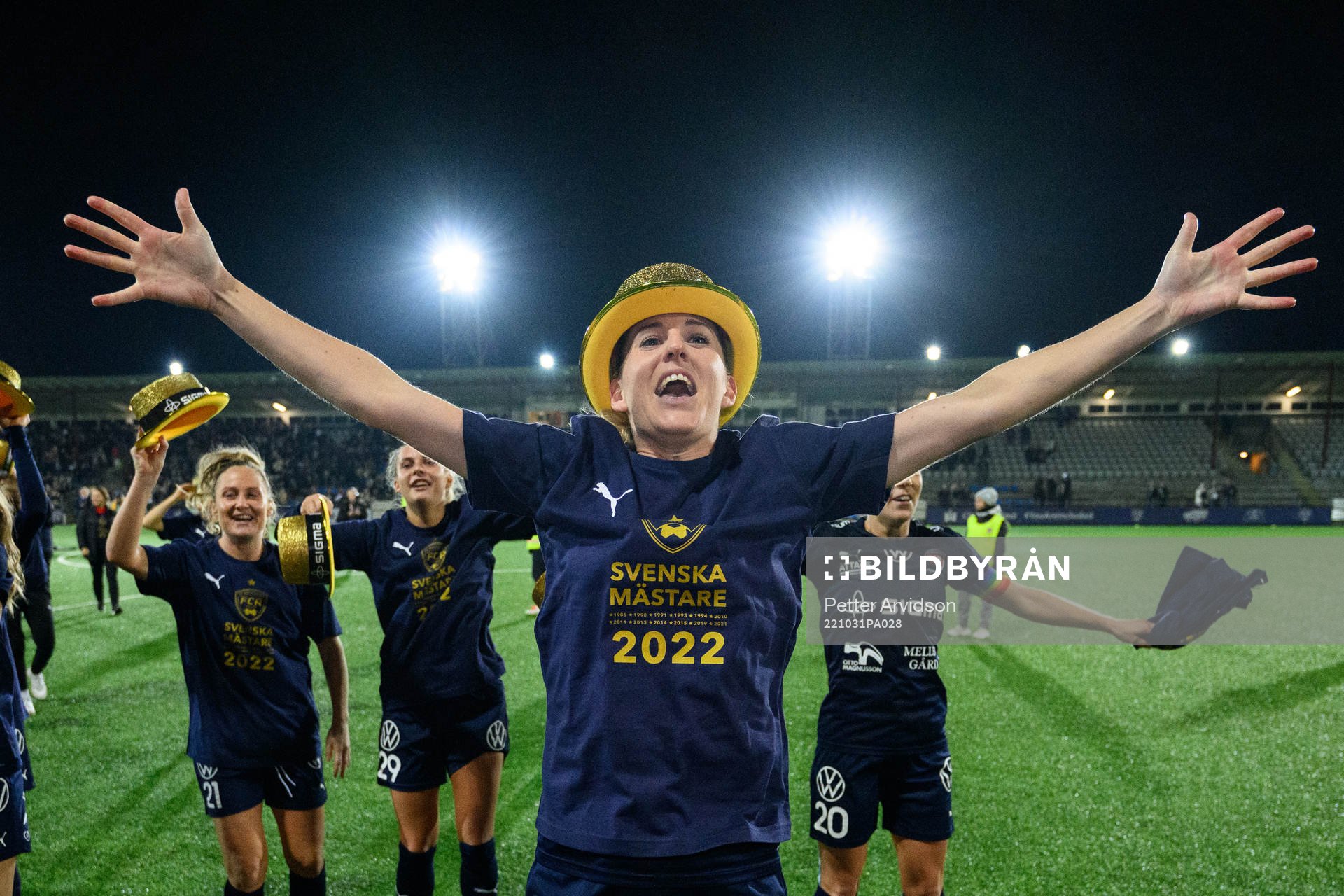 FC Rosengårds Olivia Schough jublar