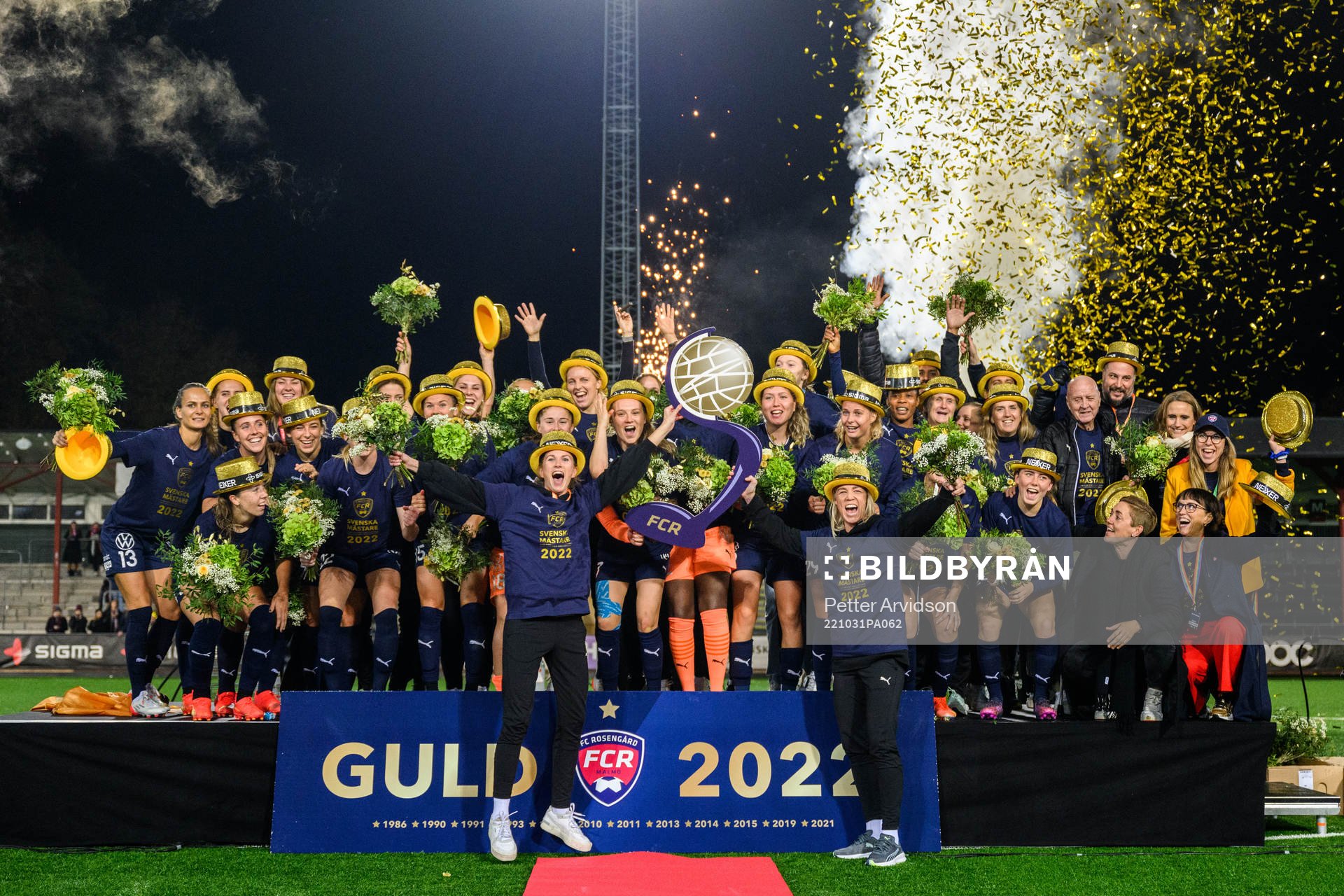 FC Rosengårds spelare jublar
