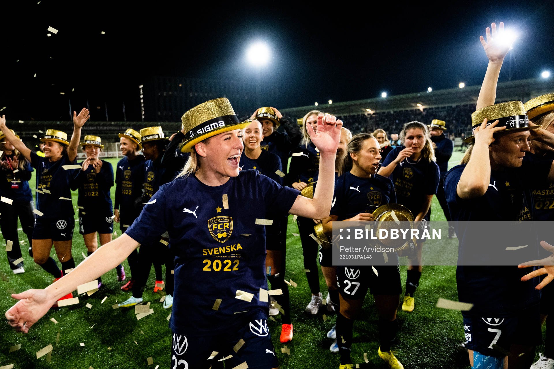 FC Rosengårds Olivia Schough jublar