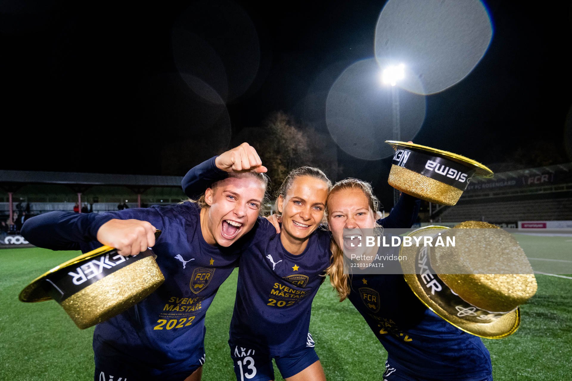 FC Rosengårds Olivia Holdt, Frederikke Thögersen och