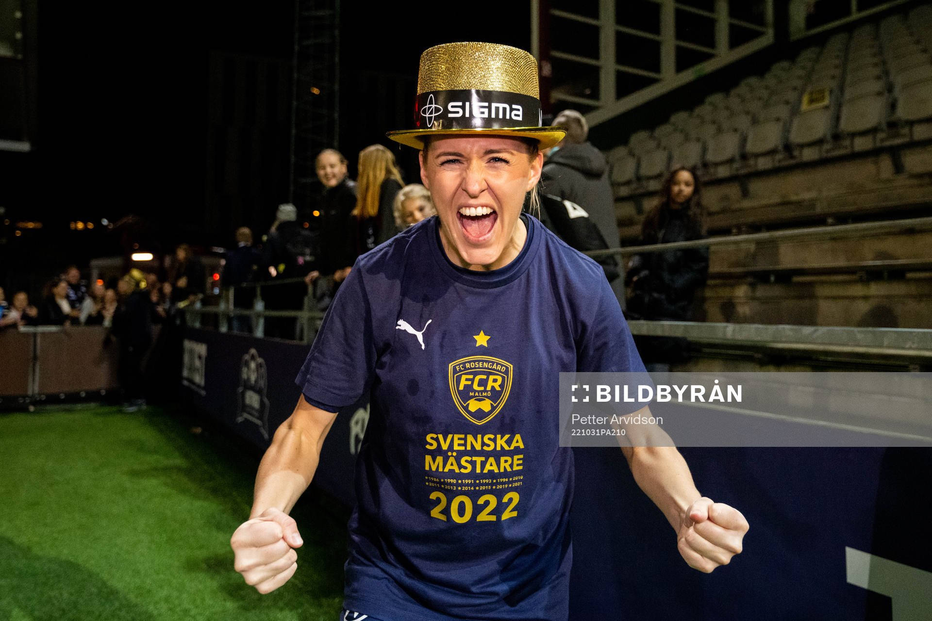 FC Rosengårds Olivia Schough jublar