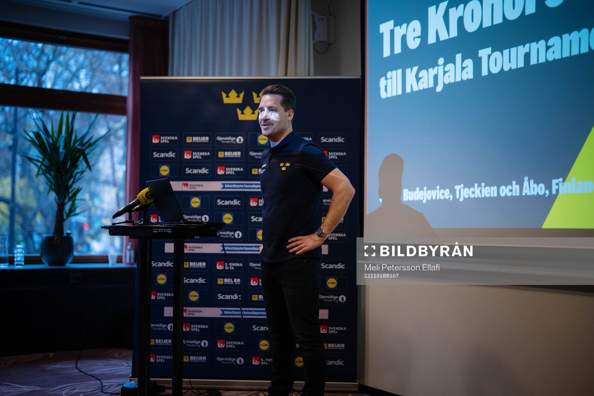 Sveriges förbundskapten Sam Hallam
