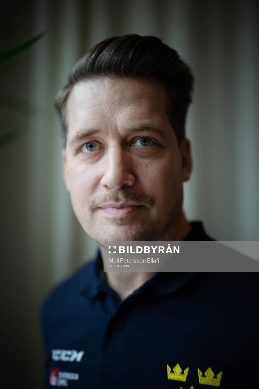 Svenska ishockeylandslagets nye förbundskapten Sam Hallam