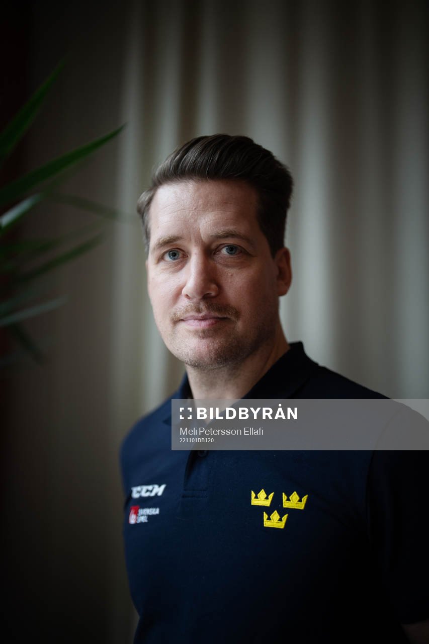Svenska ishockeylandslagets nye förbundskapten Sam Hallam