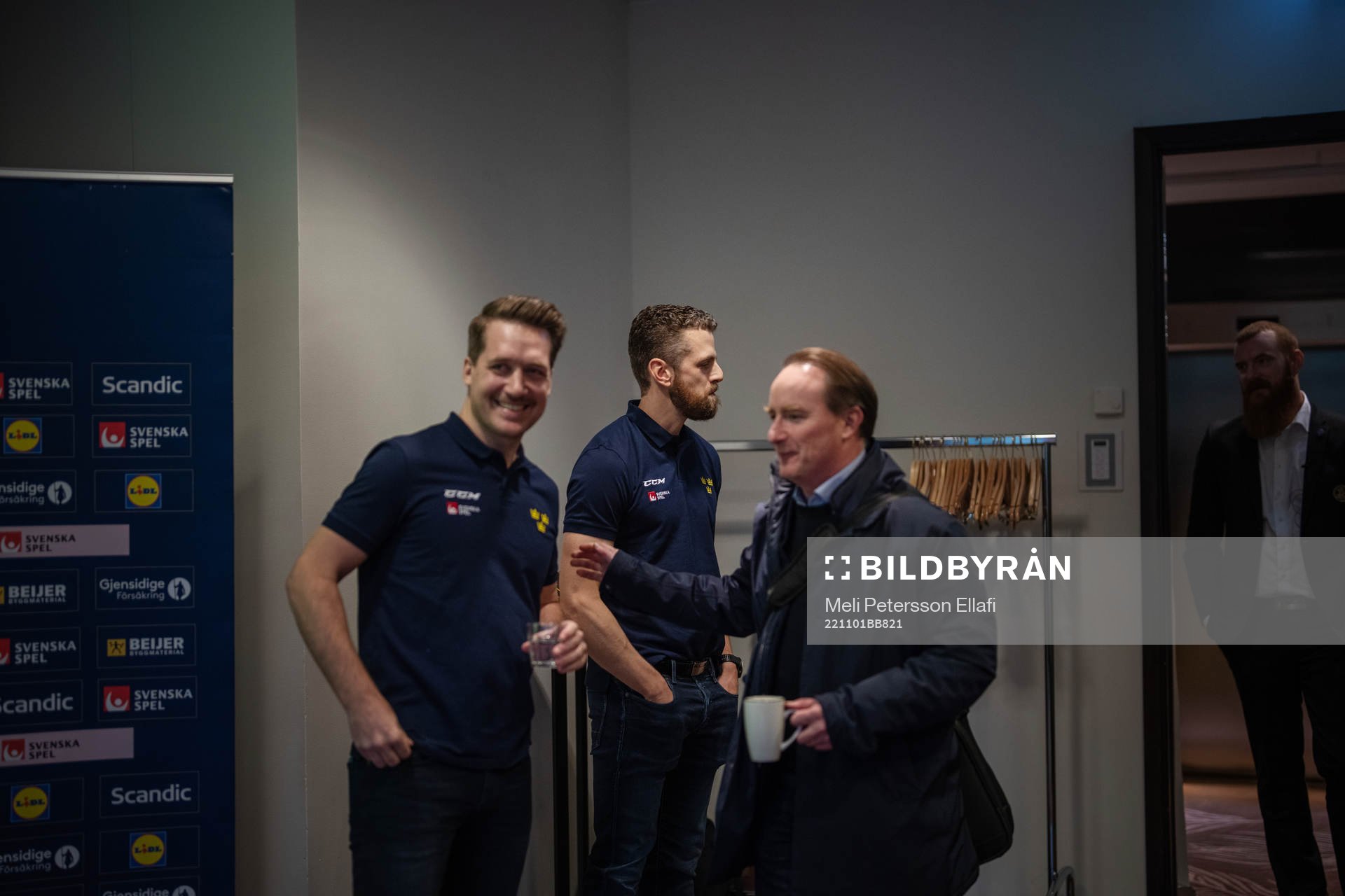 Sveriges förbundskaptener Sam Hallam och Ulf Lundberg