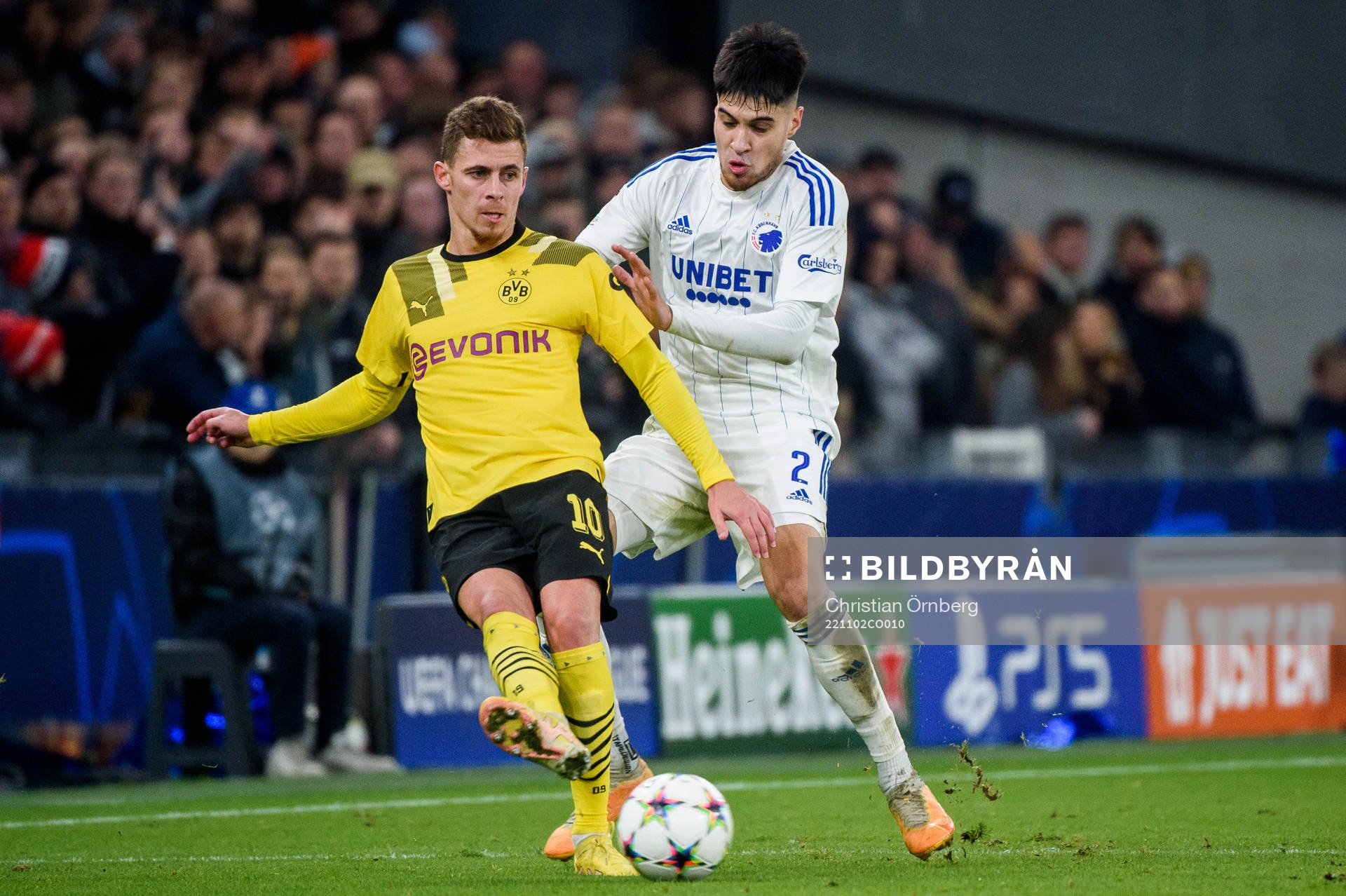 Thorgan Hazard of Dortmund and Kevin Diks of FC Copenhagen during the UEFA Champions League football match between FC Copenhagen and Dortmund on November 2, 2022 in Copenhagen.