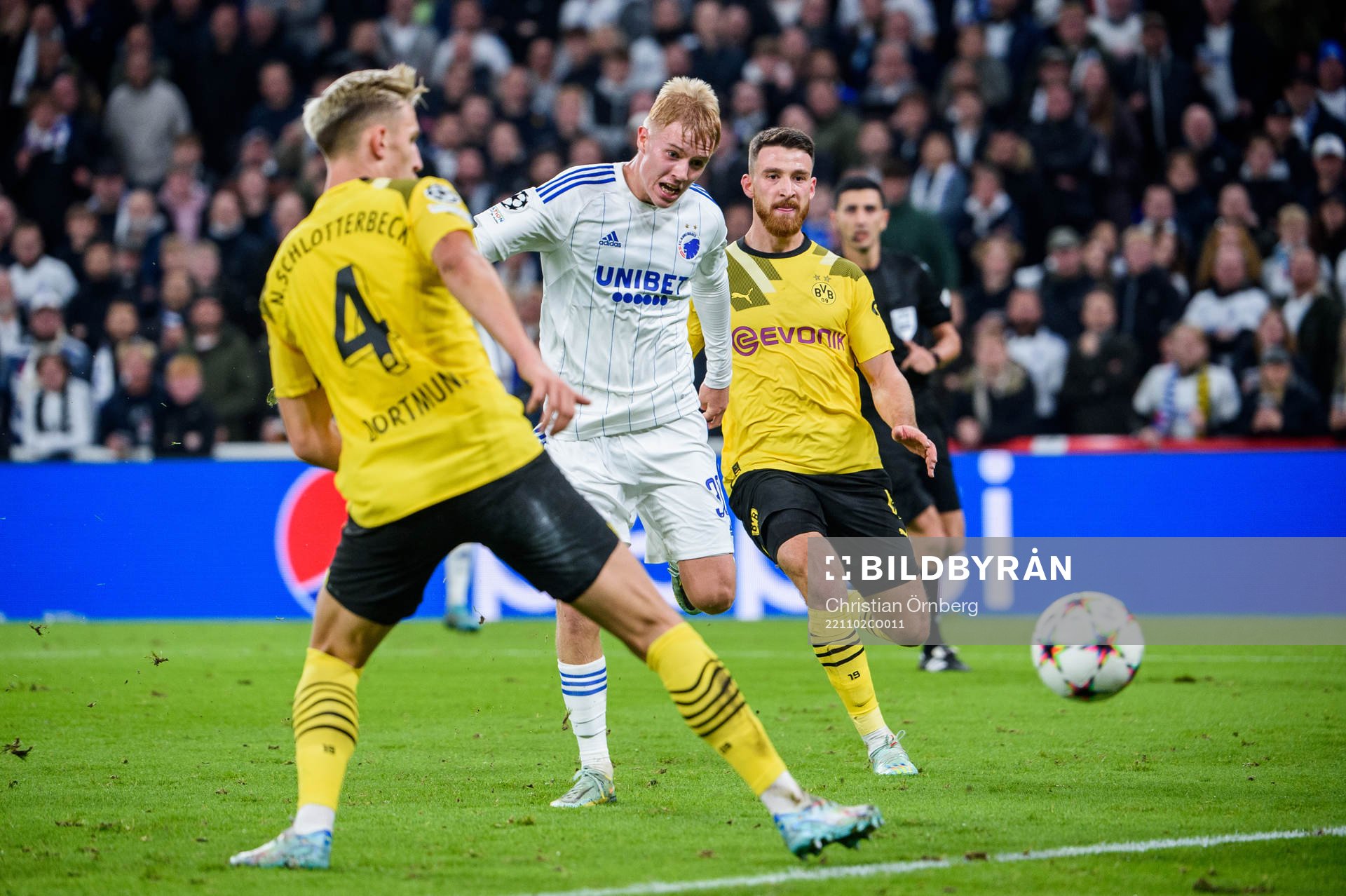 Hakon Arnar Haraldsson of FC Copenhagen scores 1-1