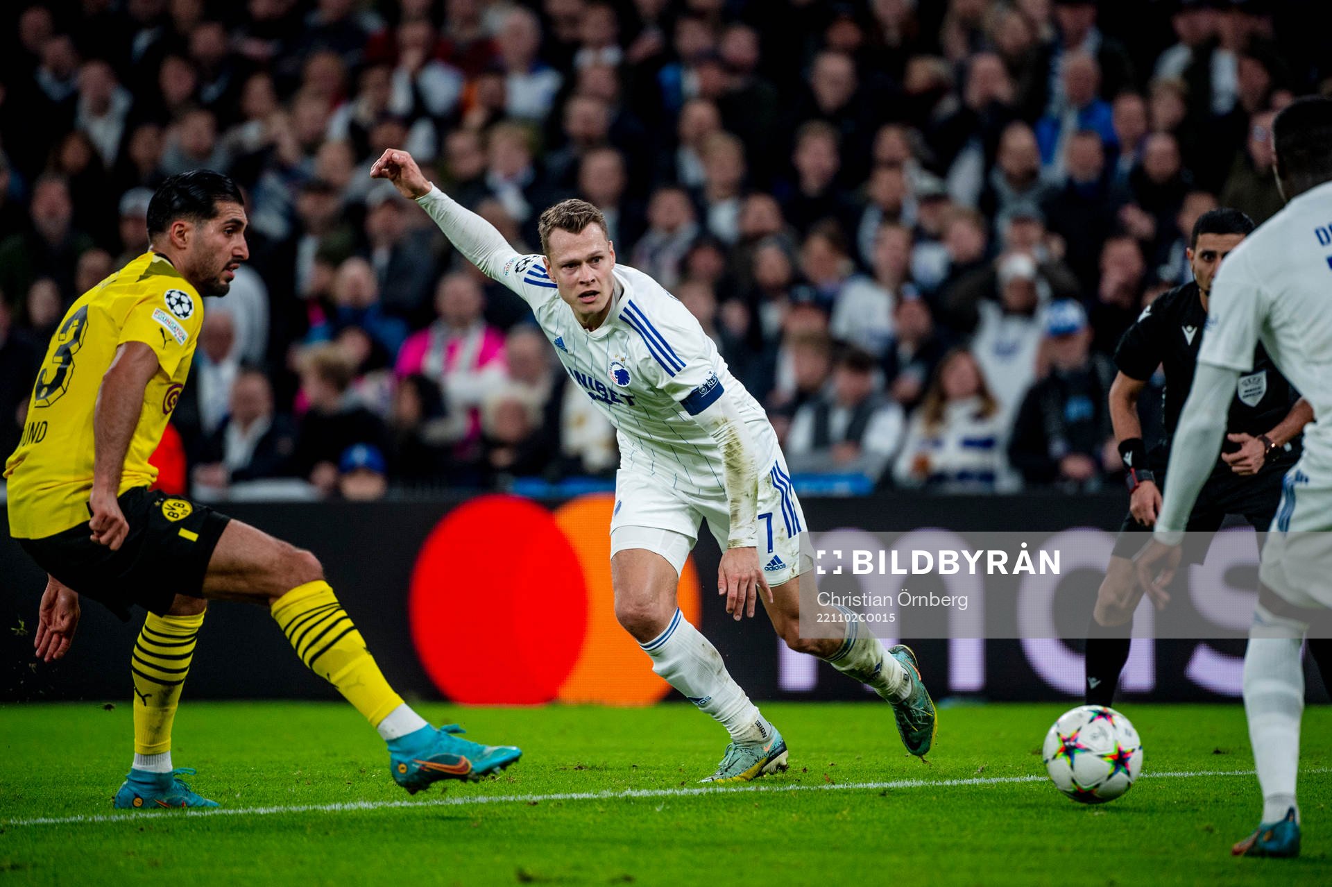 Viktor Claesson of FC Copenhagen and Emre Can of Dortmund