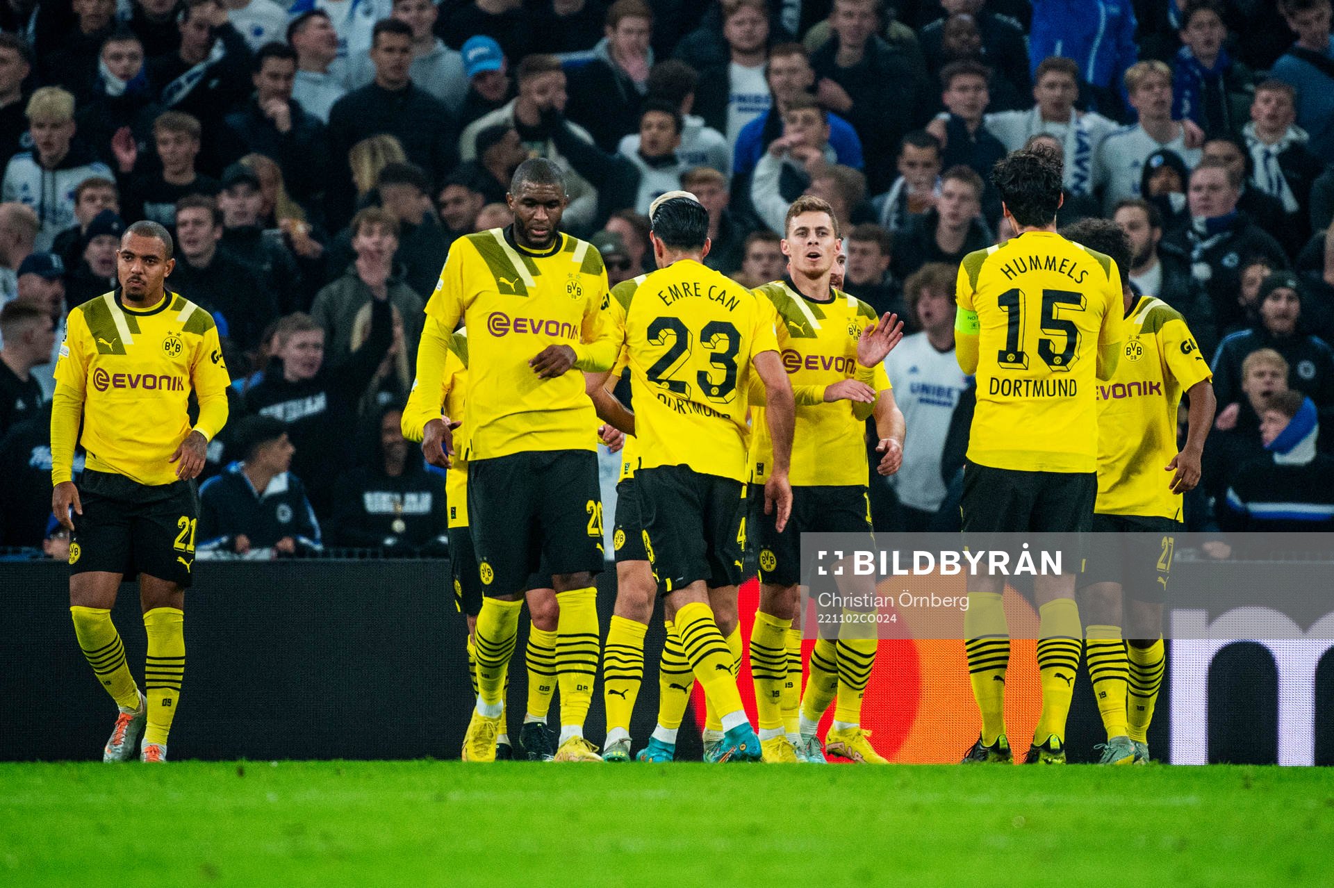 Thorgan Hazard and the team celebrates 1-0 during the UEFA Champions League football match between FC Copenhagen and Dortmund on November 2, 2022 in Copenhagen.