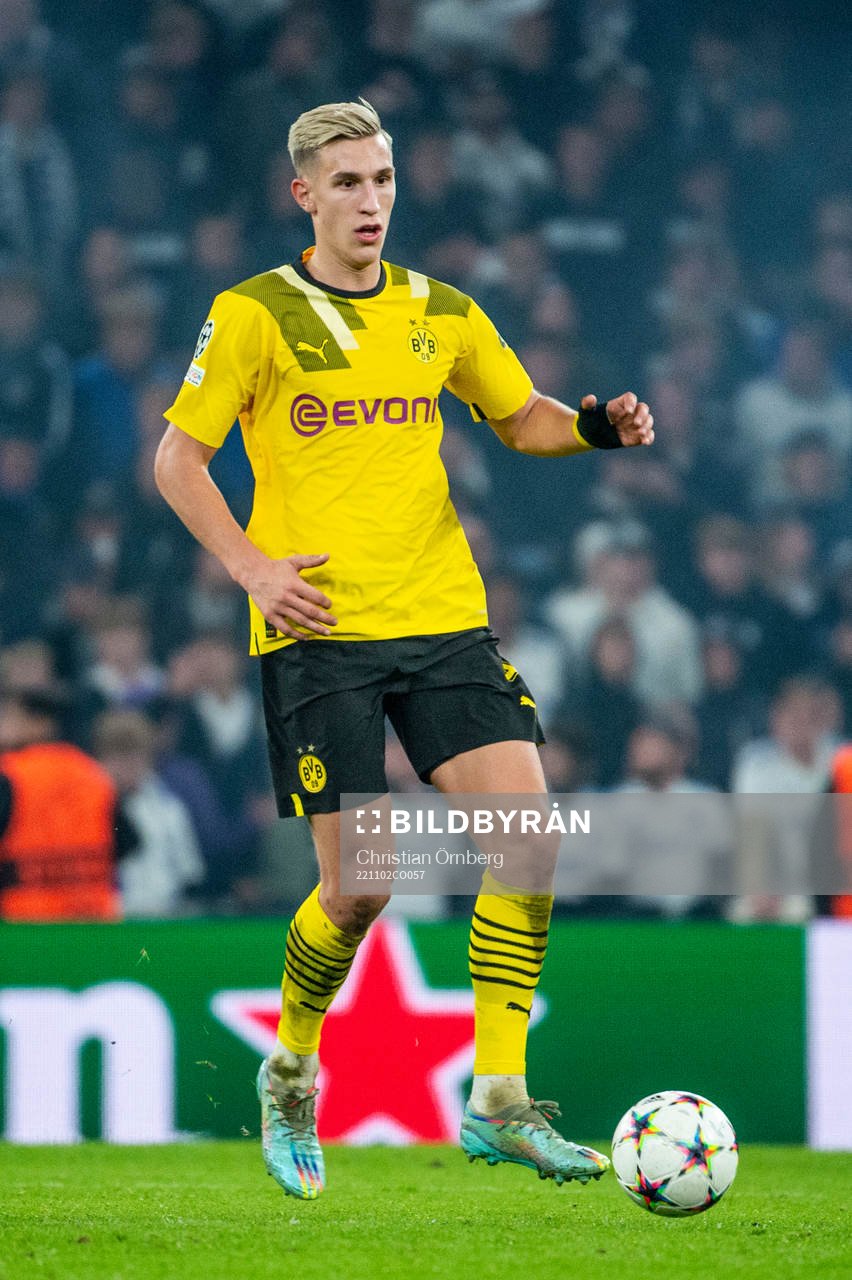 Nico Schlotterbeck of Dortmund
