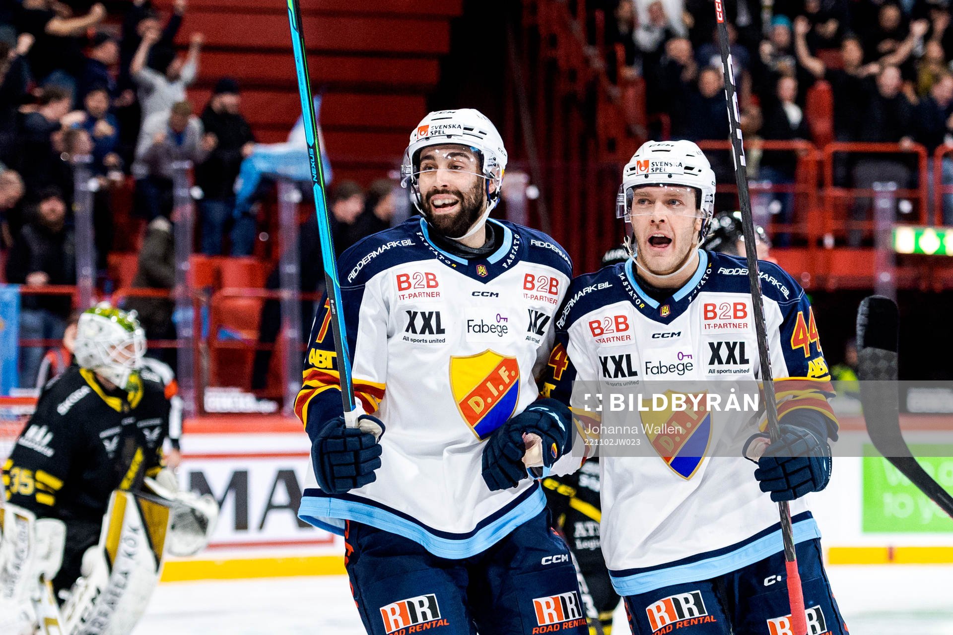 Djurgårdens Johan Alm och Olle Liss jublar